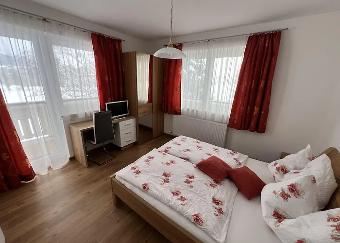 Haus Alpina Ski In & Ski Out